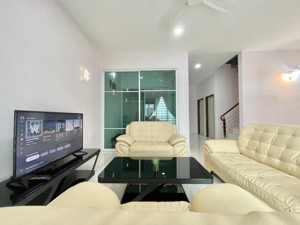 Langkawi Cozy Holiday Home At Taman Simfoni By Zervin Kuah Exterior foto